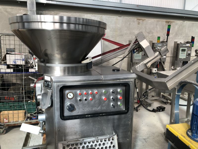Vemag 1000DC Vacuum Filler with Loader at Food Machinery Auctions