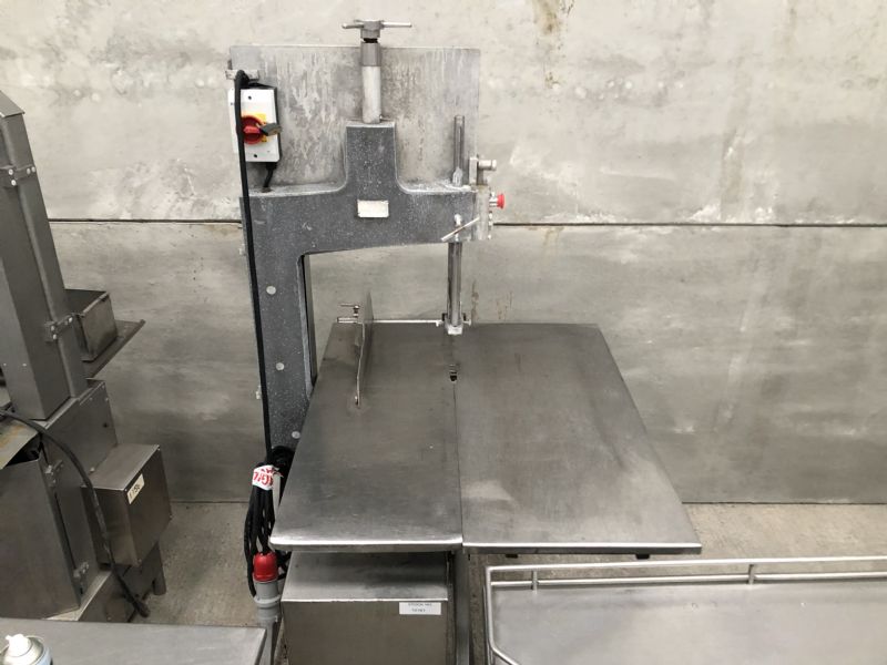 AEW Thorne Bandsaw at Food Machinery Auctions