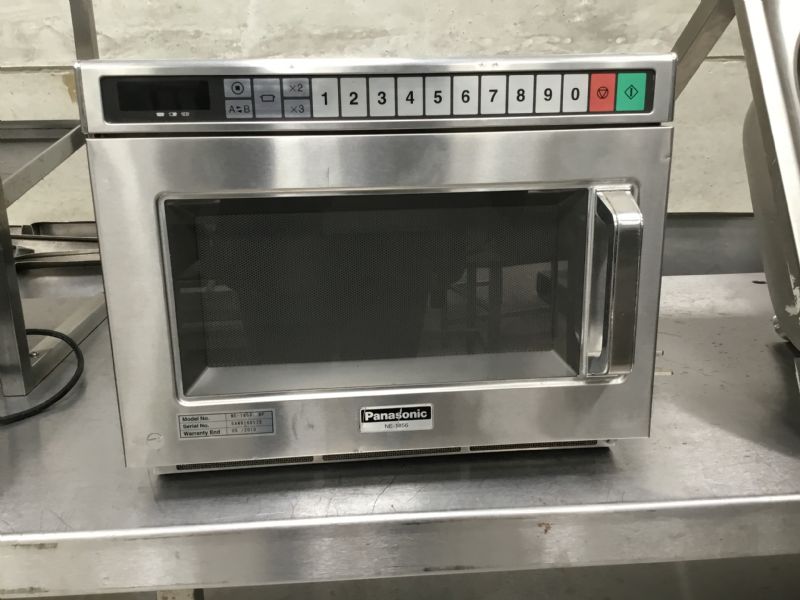Panasonic NE-1856 Microwave at Food Machinery Auctions